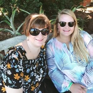 Meet your Posher, Dana